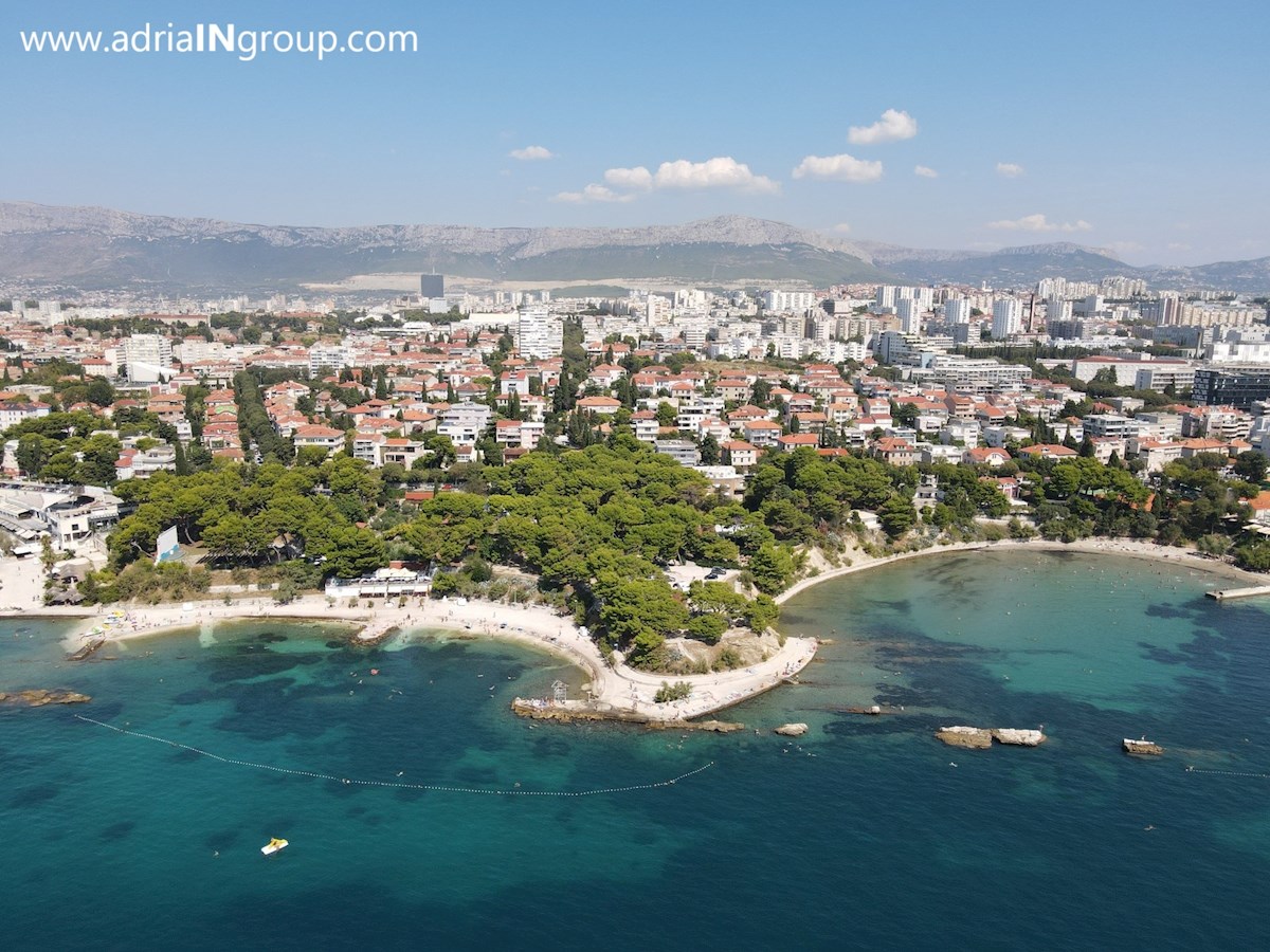 BAČVICE // LUKSUZNA VILA Z BAZENOM / video / preberi opis