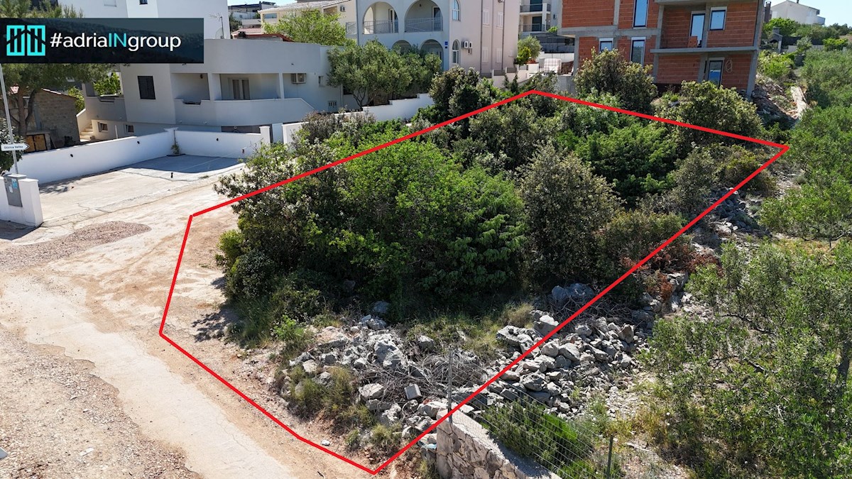 Gradbeno zemljišče, Sevid (polotok) 140 m od morja / POGLED / preberi opis