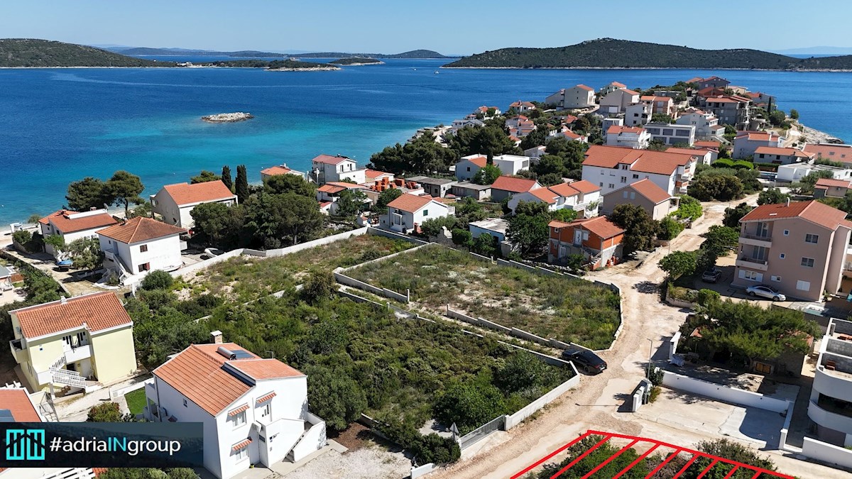 Gradbeno zemljišče, Sevid (polotok) 140 m od morja / POGLED / preberi opis