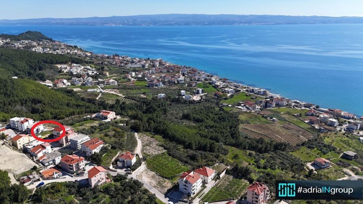 Podstrana | 2-sobno stanovanje 95,95 m² - strešna terasa, razgled, parkirišče