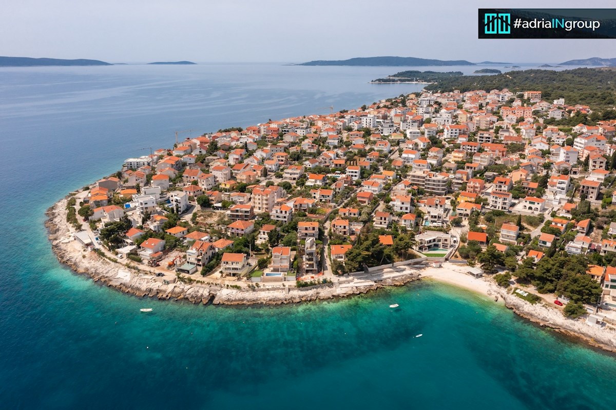 Okrug Gornji, VILA Z BAZENOM / 30m od plaže / razgled / VIDEO - preberite opis