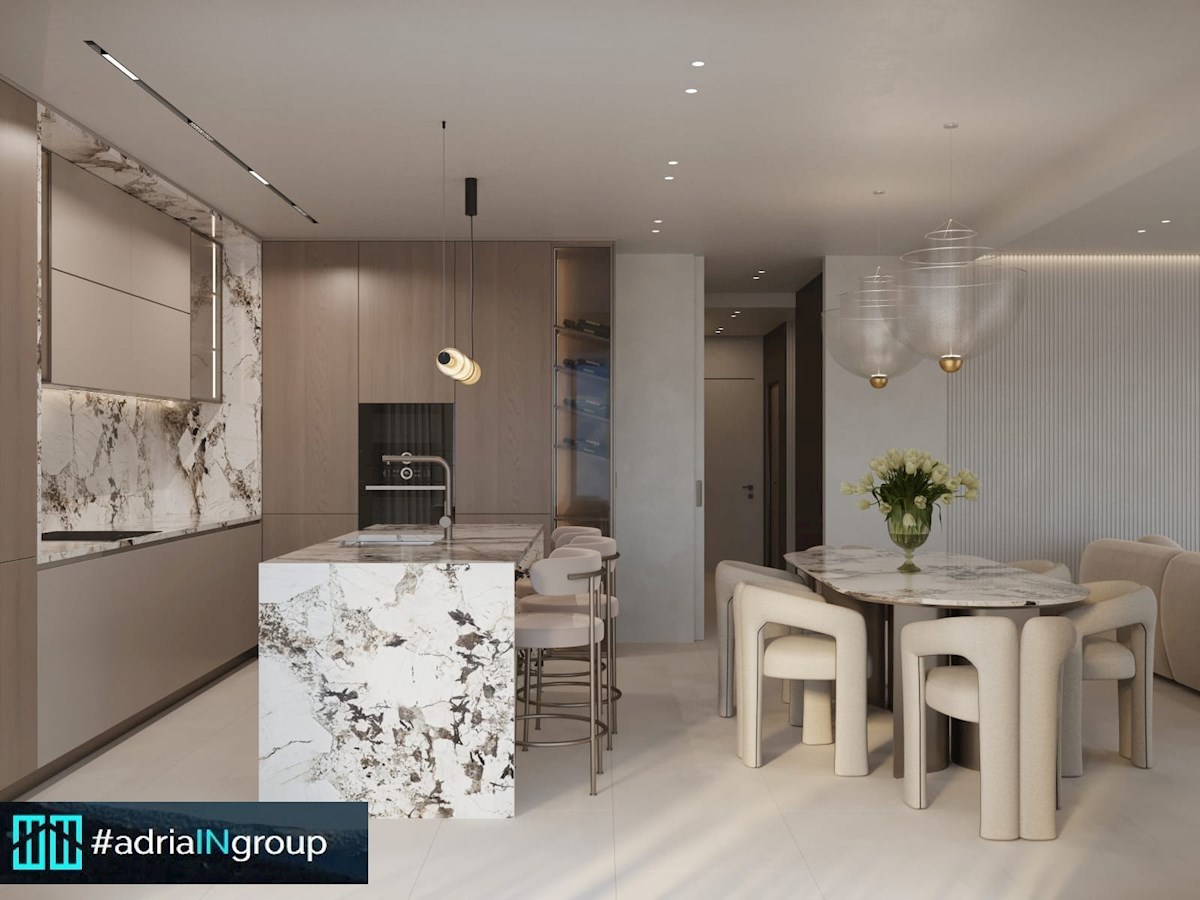 Trogir, LUKSUZNI PENTHOUSE (strešna terasa 120m2) POGLED // preberi opis