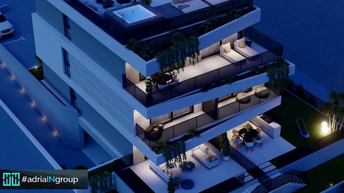 Trogir, LUKSUZNI PENTHOUSE (strešna terasa 120m2) POGLED // preberi opis