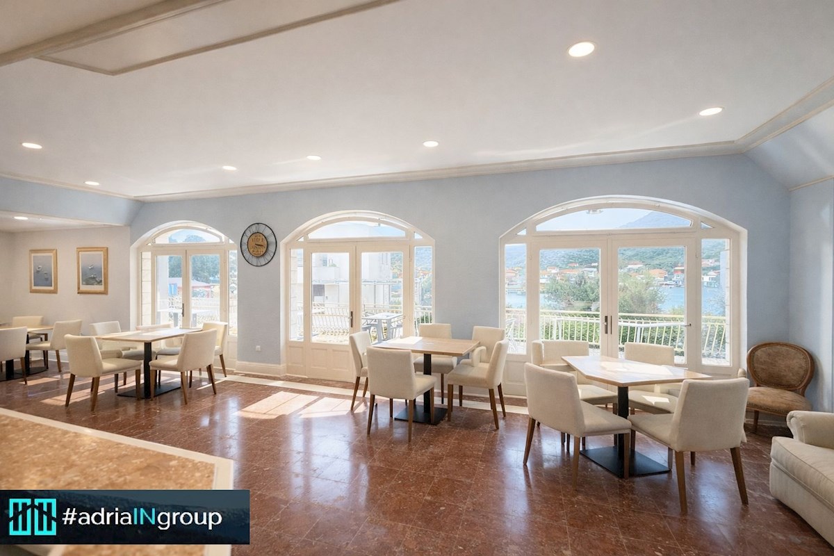 INVESTICIJSKA PRILOŽNOST – MINI HOTEL ALI APARTMAJI V DRUGI VRSTI OD MORJA