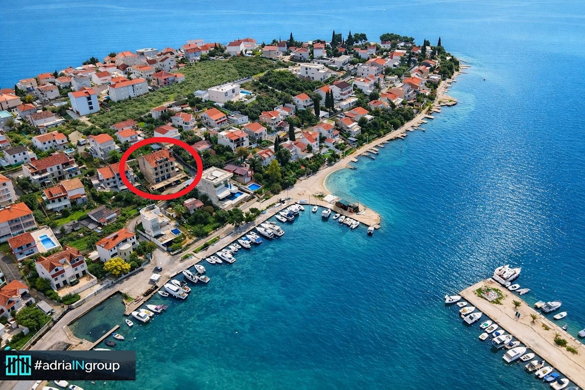 INVESTICIJSKA PRILOŽNOST – MINI HOTEL ALI APARTMAJI V DRUGI VRSTI OD MORJA