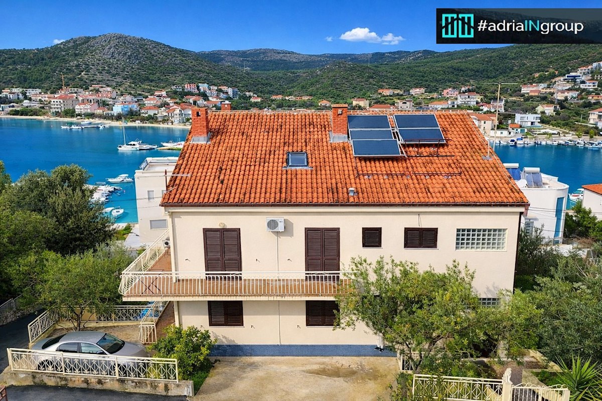 INVESTICIJSKA PRILOŽNOST – MINI HOTEL ALI APARTMAJI V DRUGI VRSTI OD MORJA