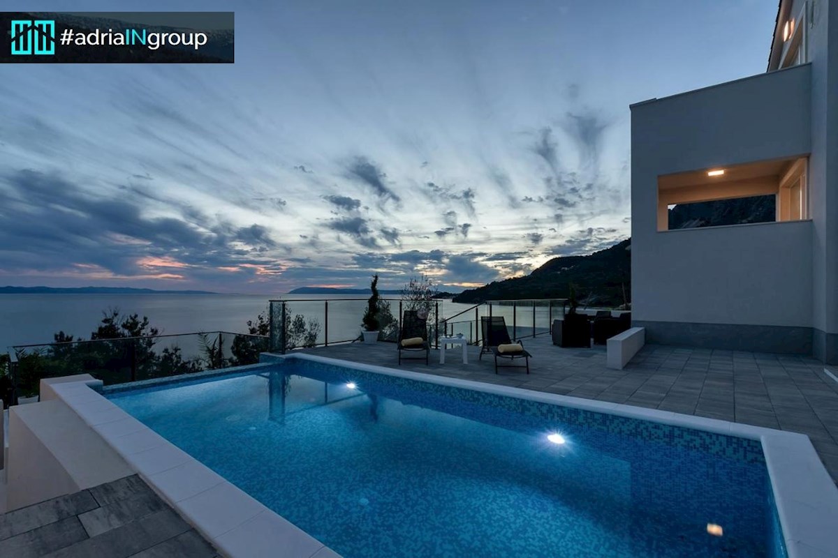 Podgora / Drašnice, MODERNA HIŠA S PANORAMSKIM RAZGLEDOM - preberite opis