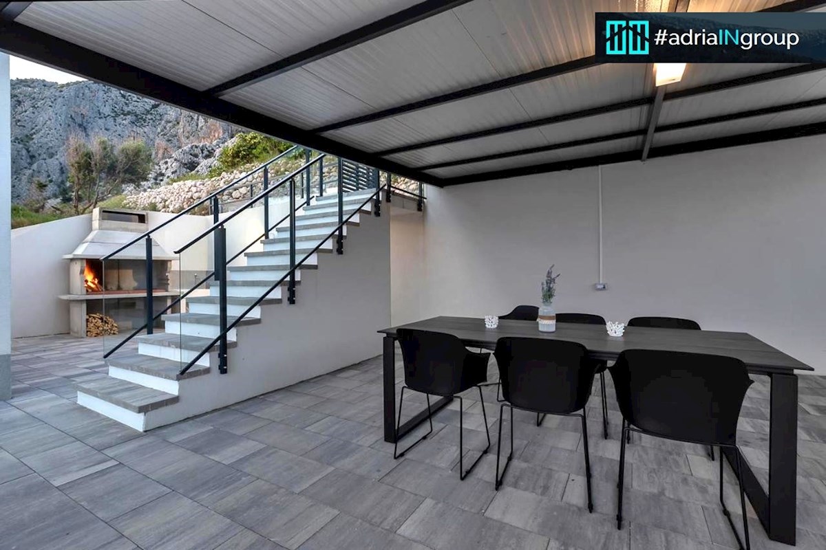 Podgora / Drašnice, MODERNA HIŠA S PANORAMSKIM RAZGLEDOM - preberite opis