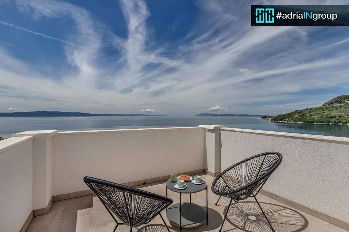 Podgora / Drašnice, MODERNA HIŠA S PANORAMSKIM RAZGLEDOM - preberite opis