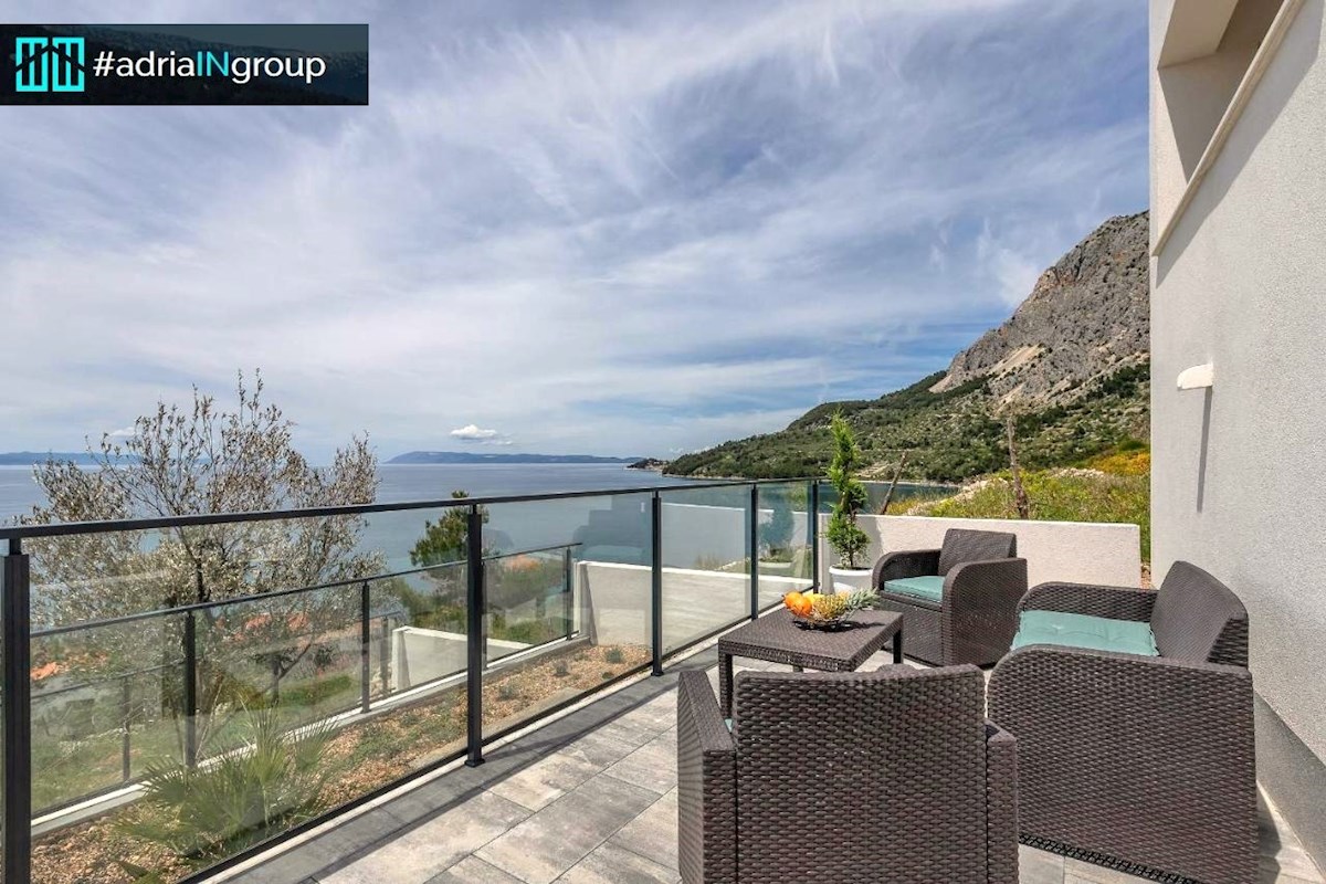 Podgora / Drašnice, MODERNA HIŠA S PANORAMSKIM RAZGLEDOM - preberite opis