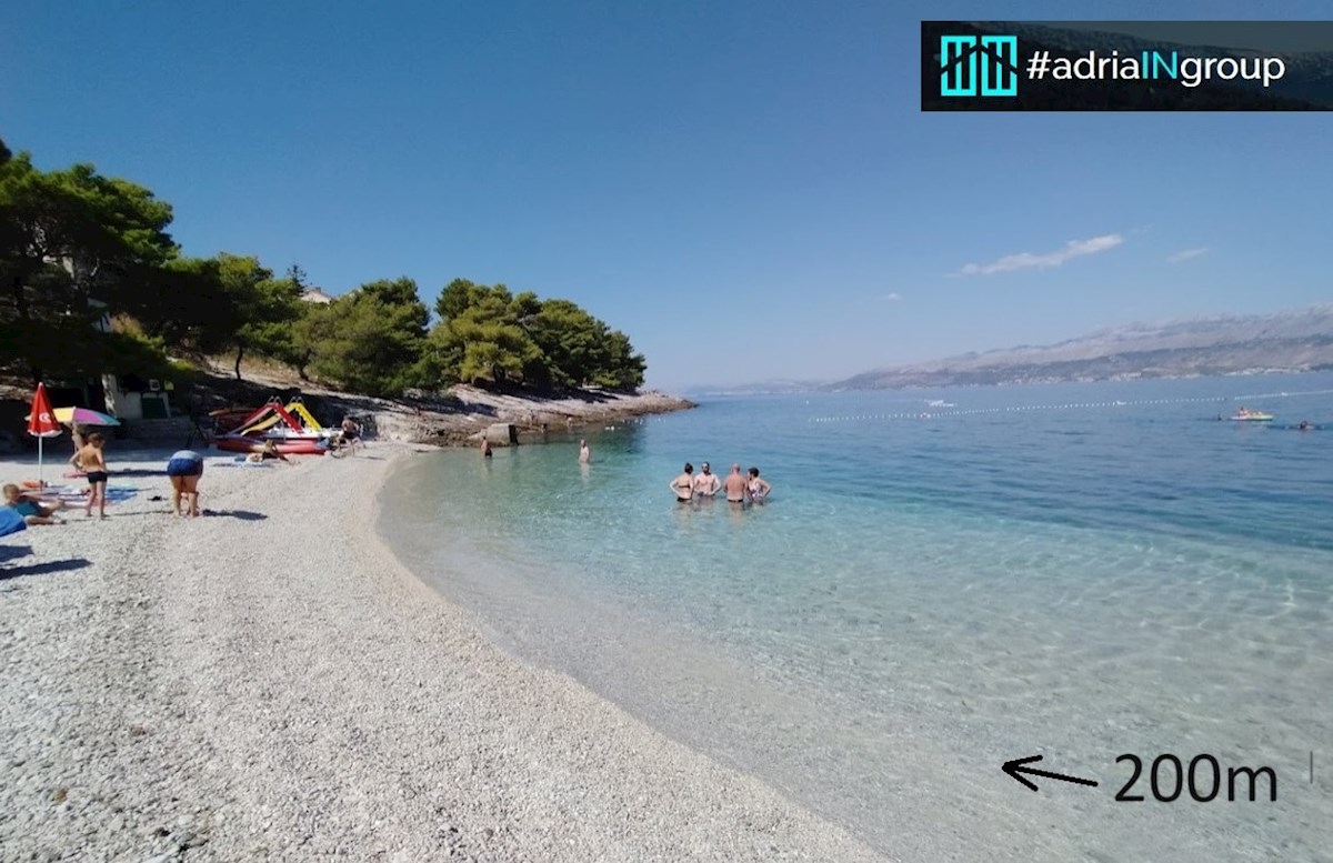 BRAČ // Postira, STANOVANJSKA HIŠA / LOKACIJA-OGLED / video - preberite opis