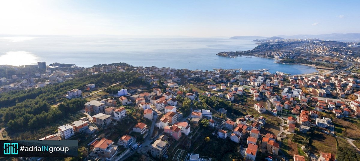 PODSTRANA // ATRAKTIVNO STANOVANJE - PRVA VRSTA DO MORJA - preberite opis