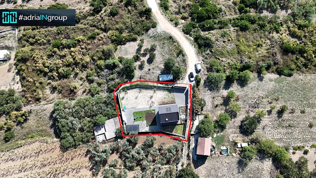 Kaštela, MEDITERANSKA HIŠA (novogradnja) INTIMA - preberite opis / VIDEO