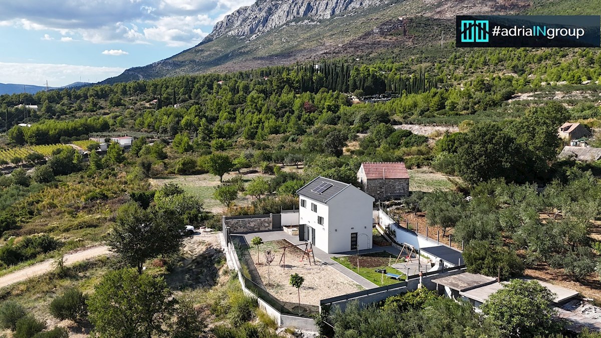 Kaštela, MEDITERANSKA HIŠA (novogradnja) INTIMA - preberite opis / VIDEO