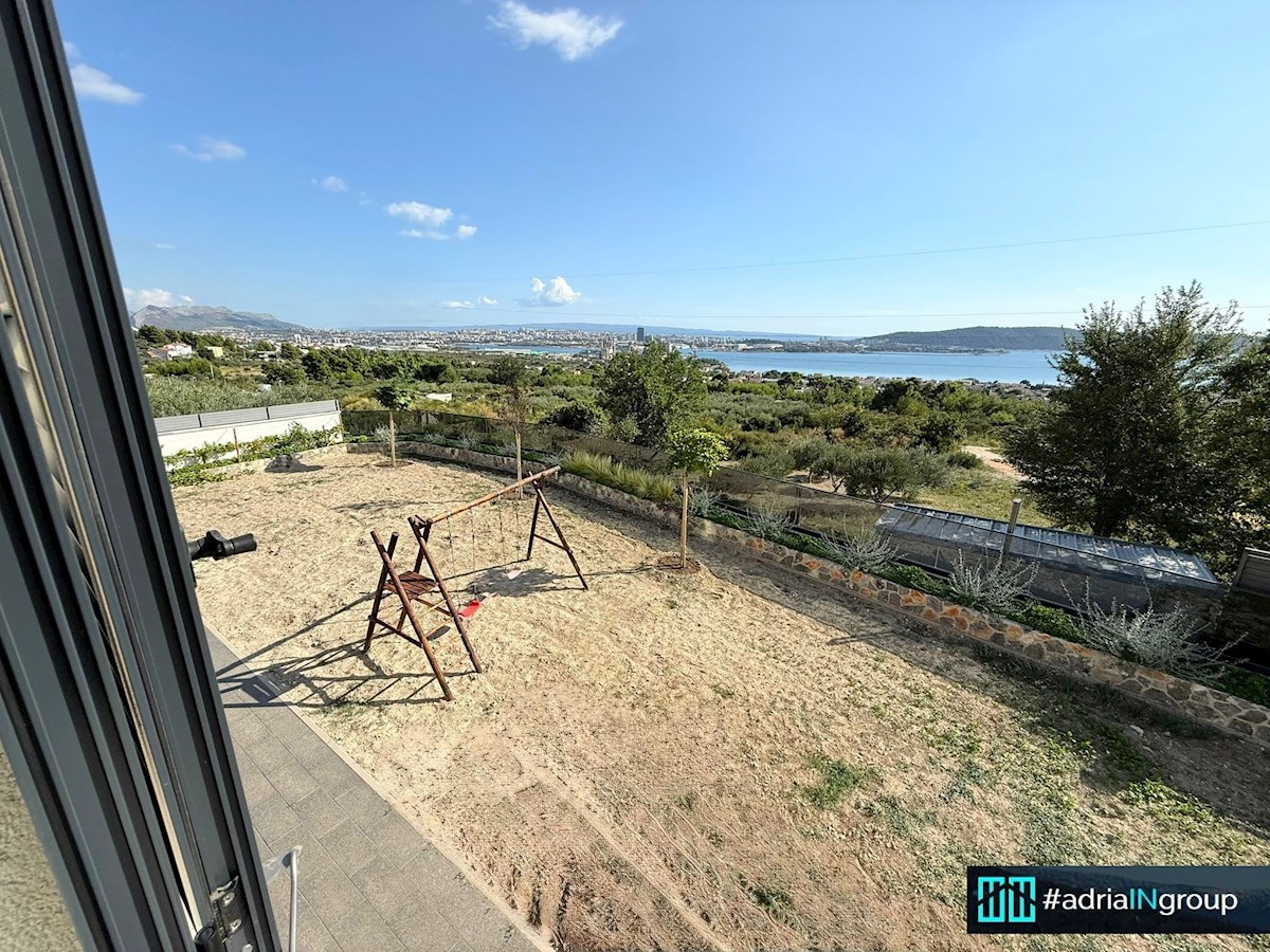 Kaštela, MEDITERANSKA HIŠA (novogradnja) INTIMA - preberite opis / VIDEO