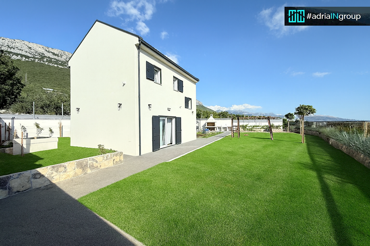 Kaštela, MEDITERANSKA HIŠA (novogradnja) INTIMA - preberite opis / VIDEO