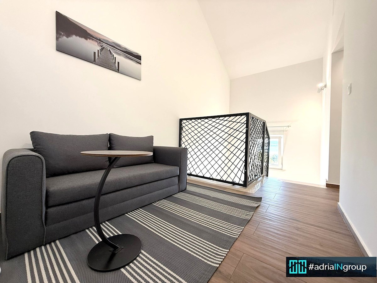 Kaštela, MEDITERANSKA HIŠA (novogradnja) INTIMA - preberite opis / VIDEO