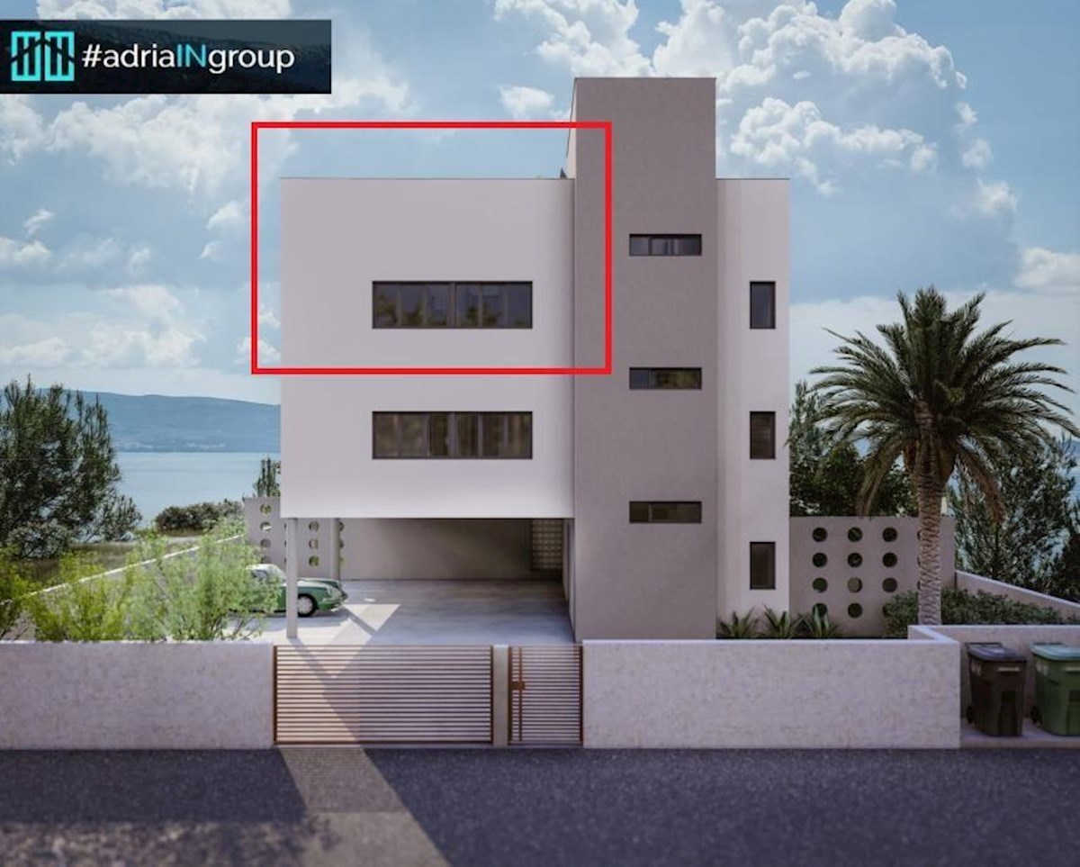 Podstrana | 3-sobno stanovanje 120 m² - strešna terasa, razgled, parkirišče