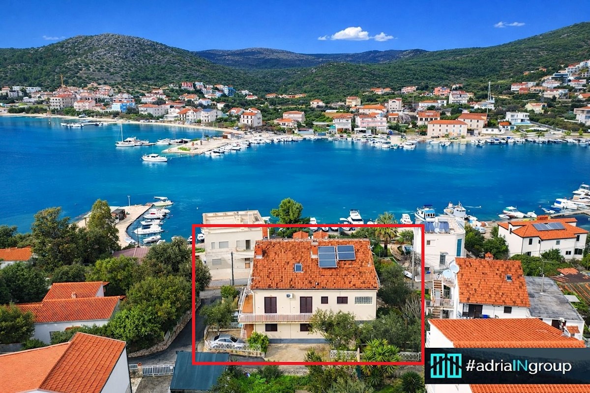 INVESTICIJSKA PRILOŽNOST – MINI HOTEL ALI APARTMAJI V DRUGI VRSTI OD MORJA