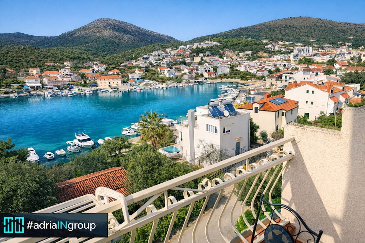 INVESTICIJSKA PRILOŽNOST – MINI HOTEL ALI APARTMAJI V DRUGI VRSTI OD MORJA