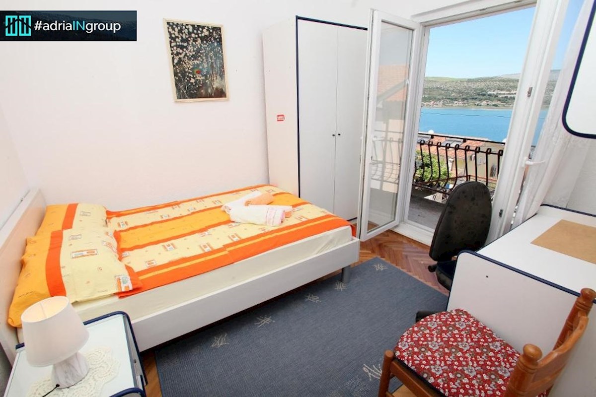 TROGIR - Mastrinka, APARTMAJSKA HIŠA / panoramski pogled na morje / VIDEO - preberite opis