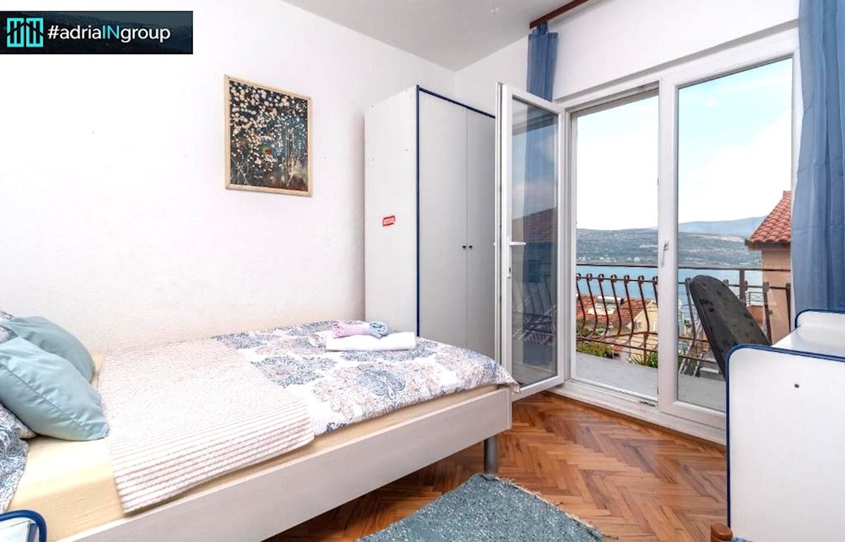 TROGIR - Mastrinka, APARTMAJSKA HIŠA / panoramski pogled na morje / VIDEO - preberite opis