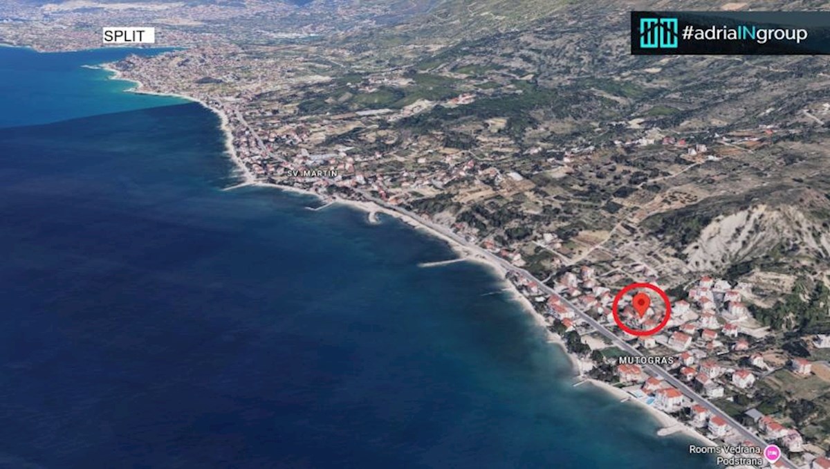 Manjša stanovanjska stavba na atraktivni lokaciji – Podstrana / preberite opis