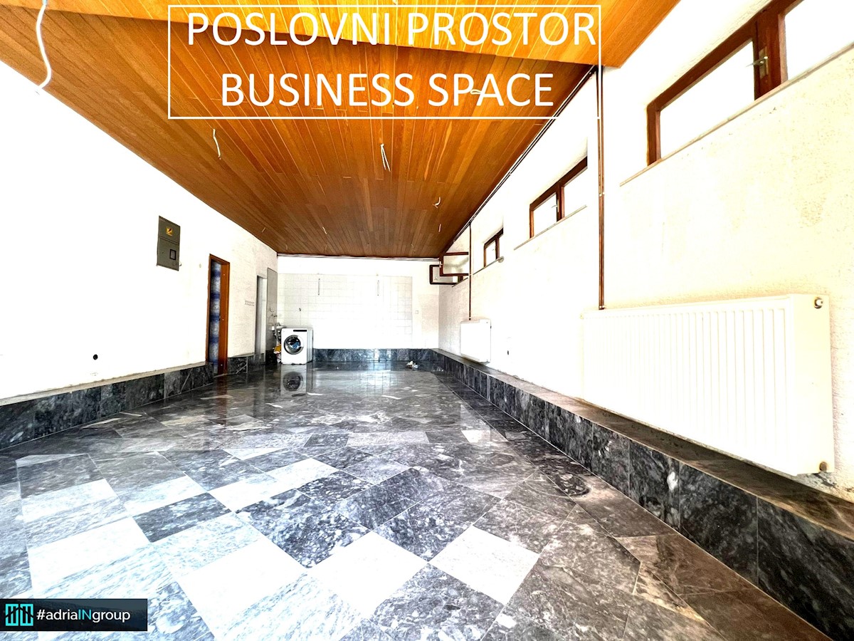 Kaštel Štafilić, VIDEO / 15 apartmajev / mini hotel / restavracija / PREBERI OPIS