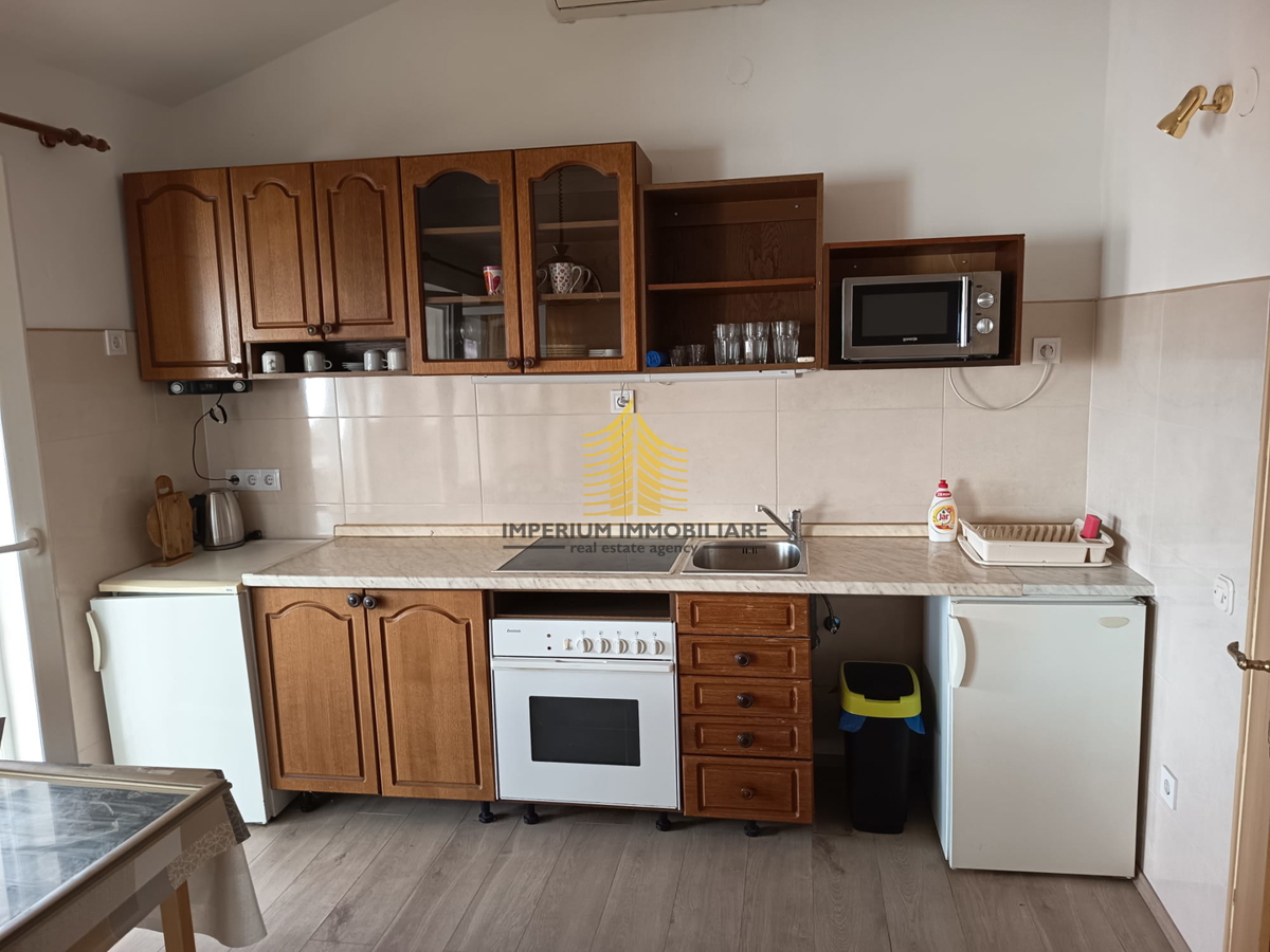 Stan, prodaja, Vodice, 105 m2, 3,5-prostorsko stanovanje (3P+DB)