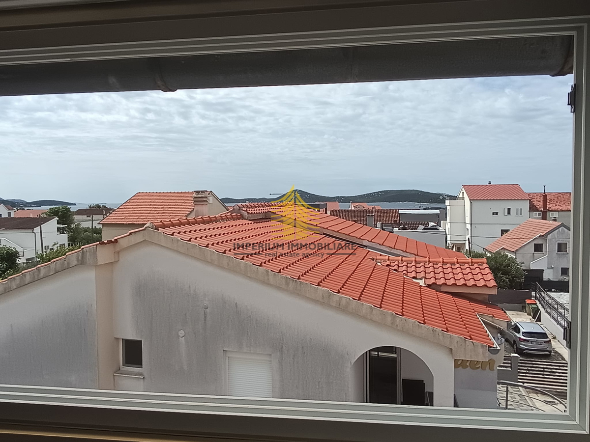 Stan, prodaja, Vodice, 105 m2, 3,5-prostorsko stanovanje (3P+DB)