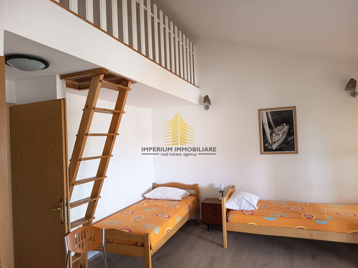 Stan, prodaja, Vodice, 105 m2, 3,5-prostorsko stanovanje (3P+DB)