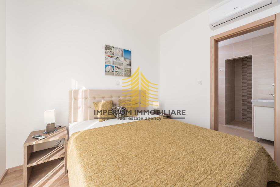 Hiša, Prodaja, Vila