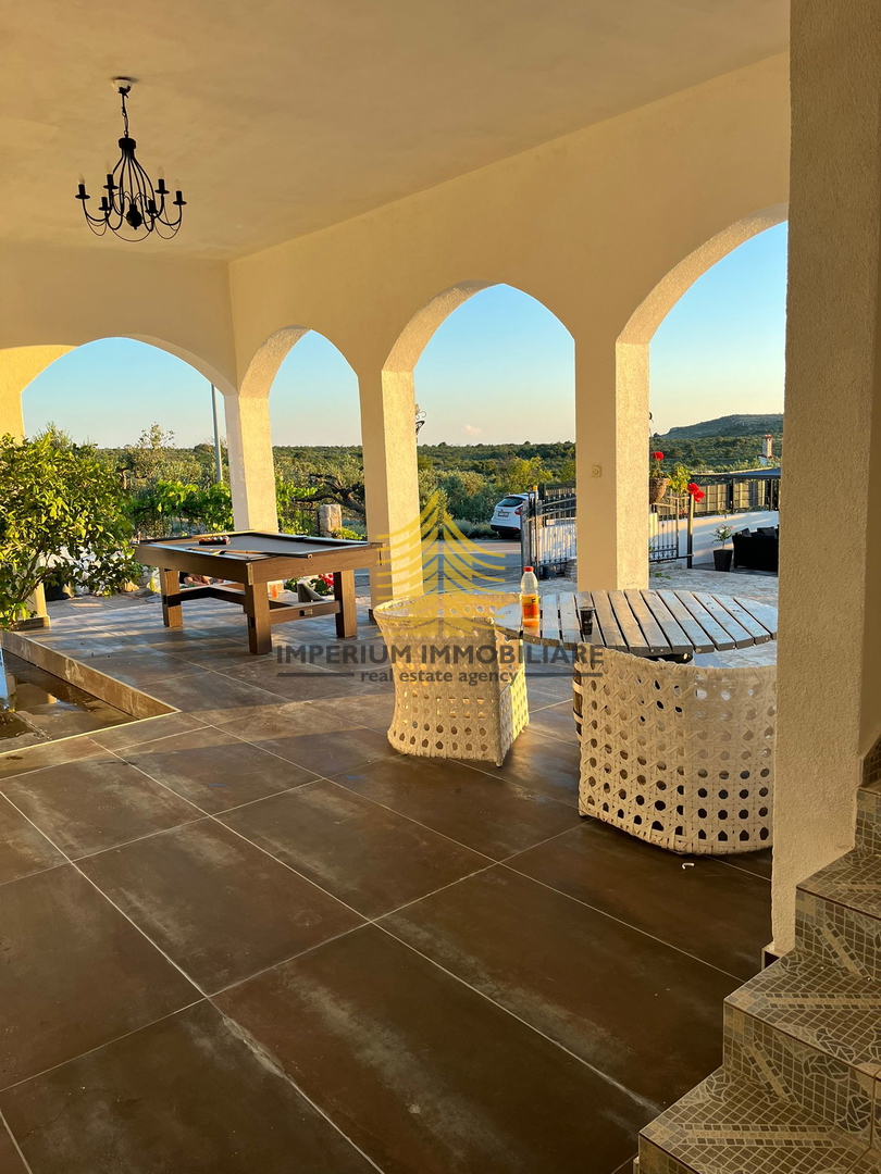 Stan, prodaja, Primošten, 63 m2, 2,5-prostorsko (2 prostorsko + jedilnica)