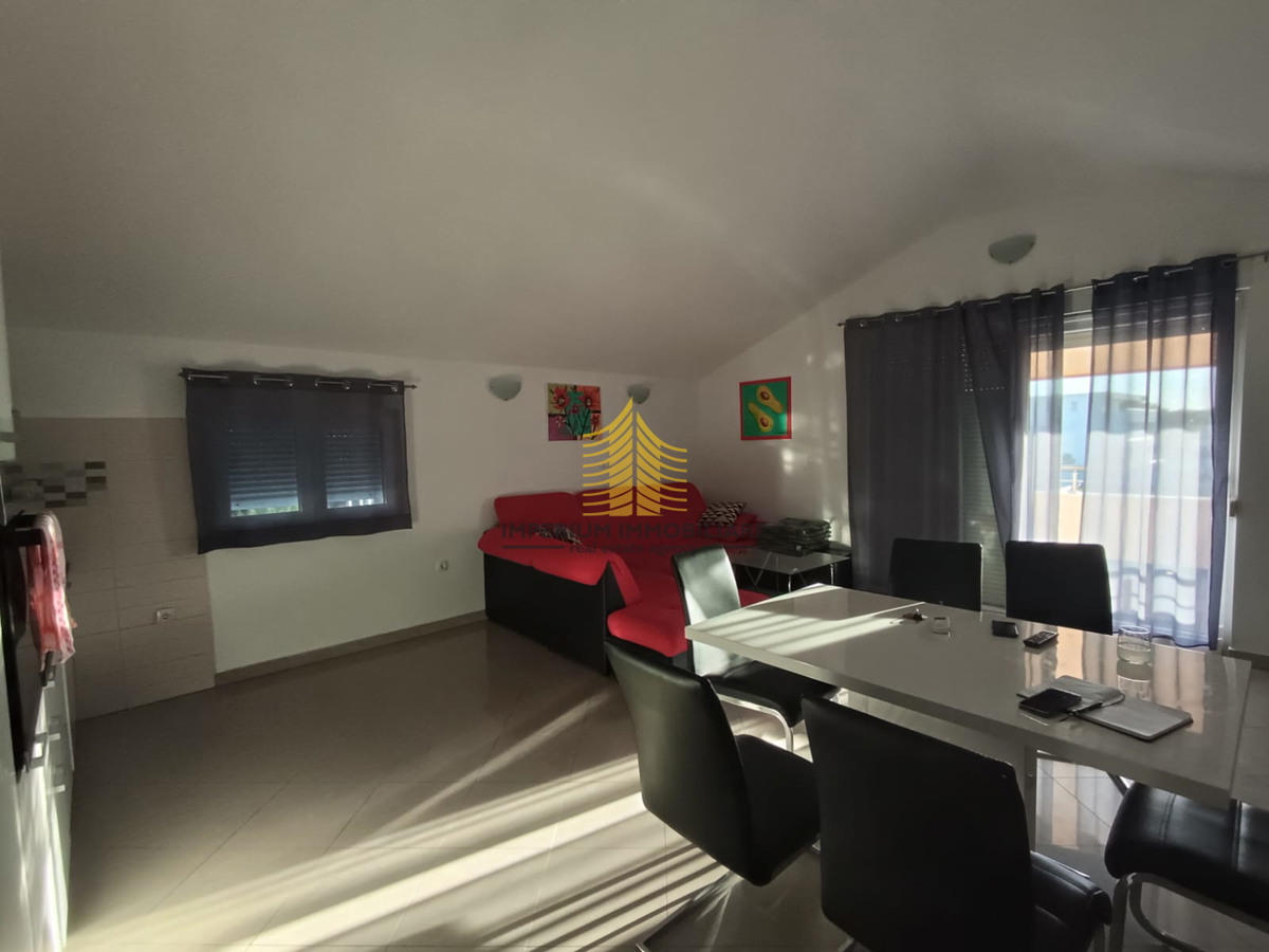 Stan, Prodaja, Okrug, Okrug Donji, 110 m2, 3,5-sobno (3P+DB)