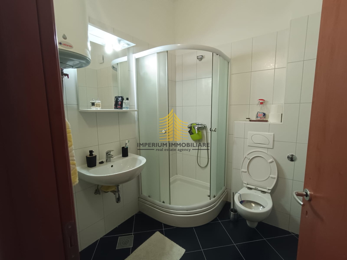 Stan, Prodaja, Okrug, Okrug Donji, 110 m2, 3,5-sobno (3P+DB)