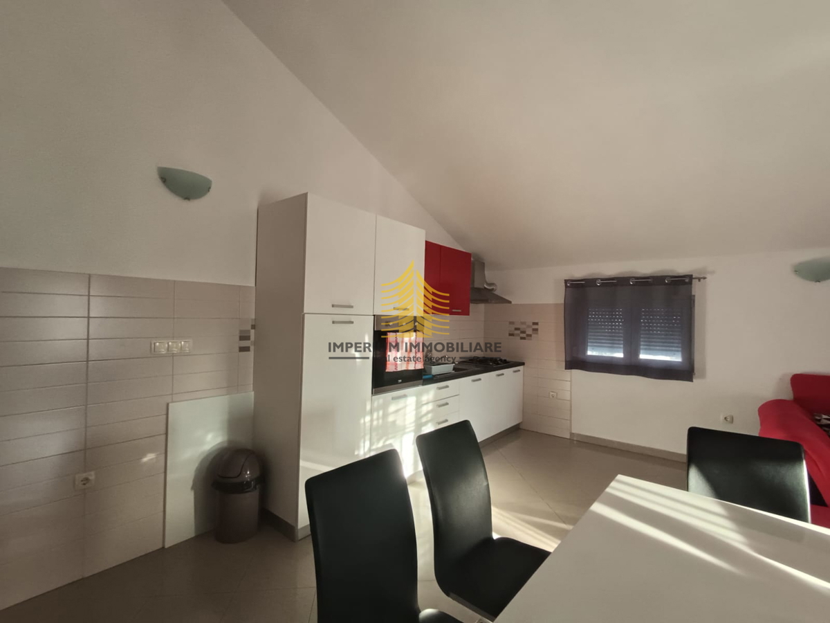 Stan, Prodaja, Okrug, Okrug Donji, 110 m2, 3,5-sobno (3P+DB)