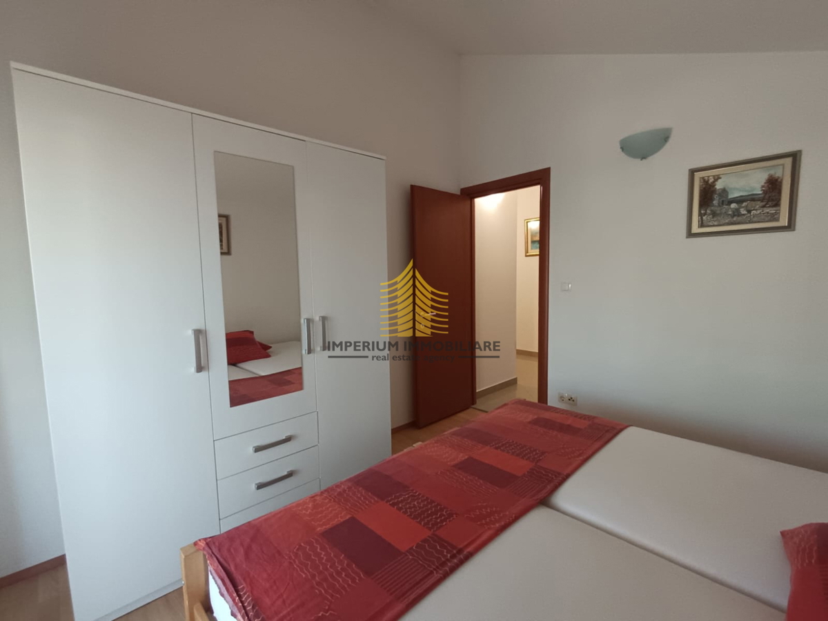 Stan, Prodaja, Okrug, Okrug Donji, 110 m2, 3,5-sobno (3P+DB)