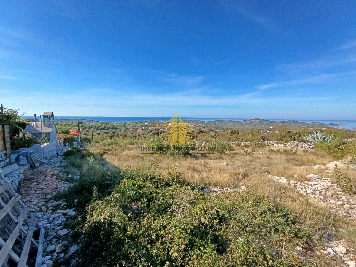 Zemljišče, Prodaja, Rogoznica, Ražanj, 1800 m2, Gradbeno