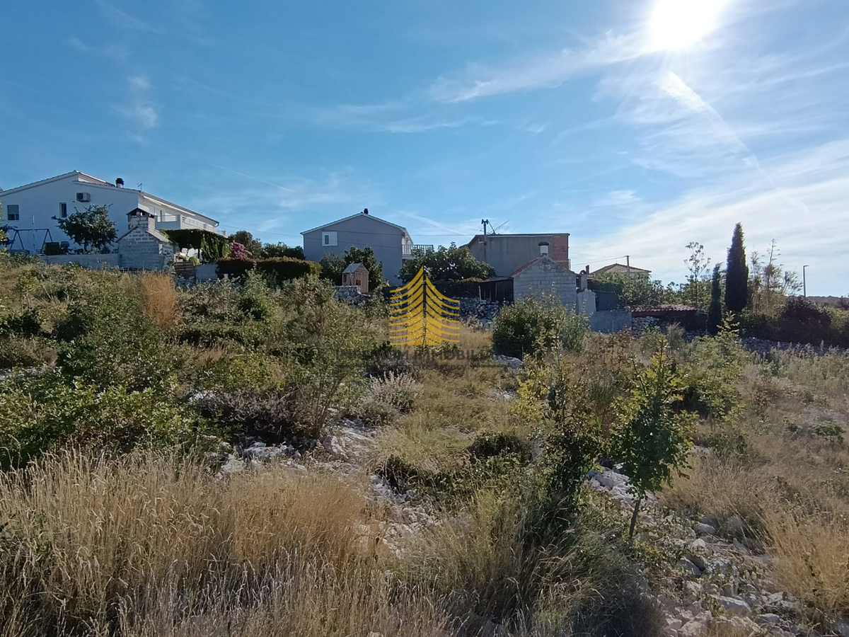 Zemljišče, Prodaja, Rogoznica, Ražanj, 1800 m2, Gradbeno