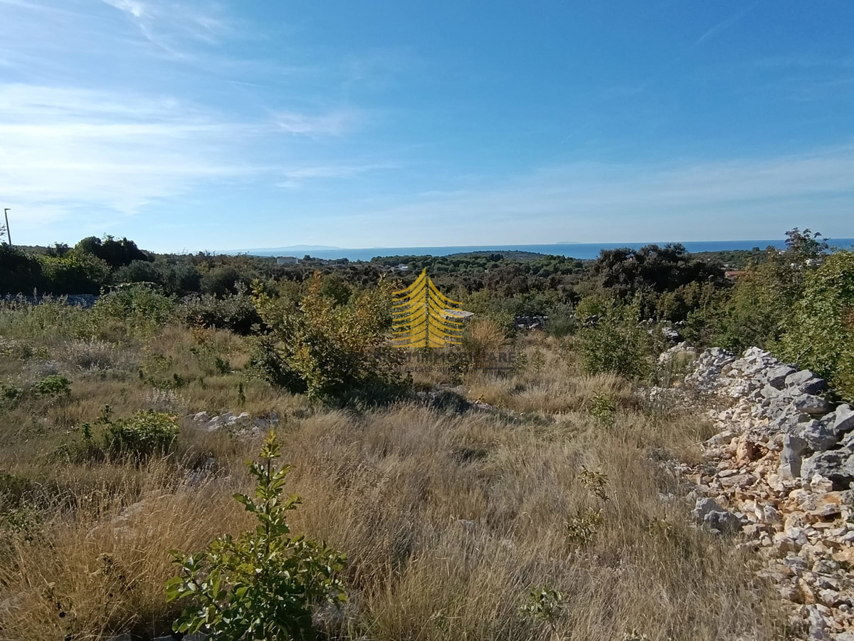 Zemljišče, Prodaja, Rogoznica, Ražanj, 1800 m2, Gradbeno