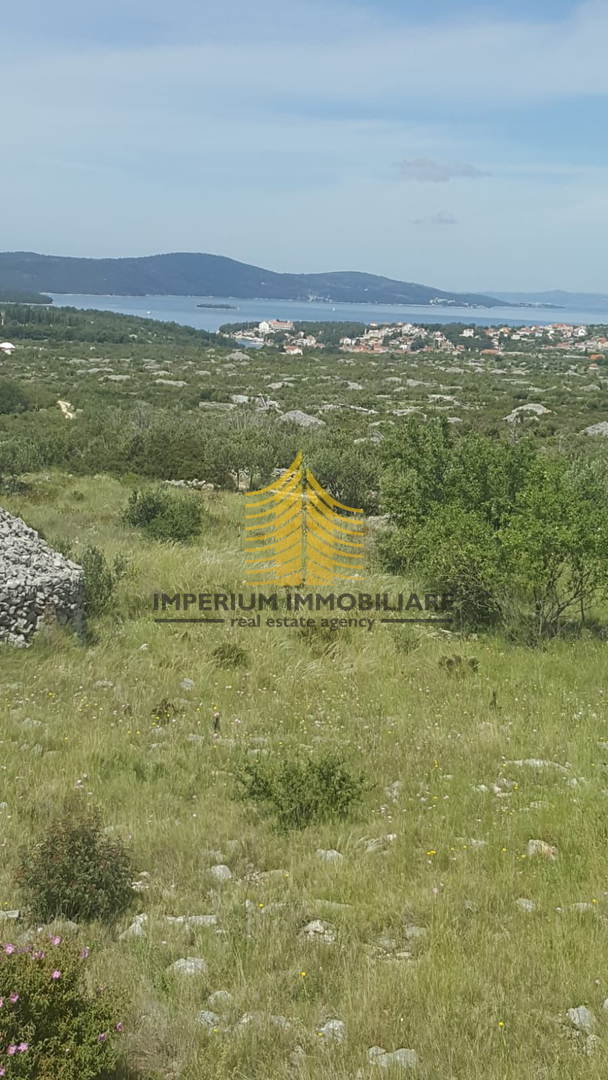 Zemljišče, prodaja, Milna, 34.000 m2, kmetijska površina