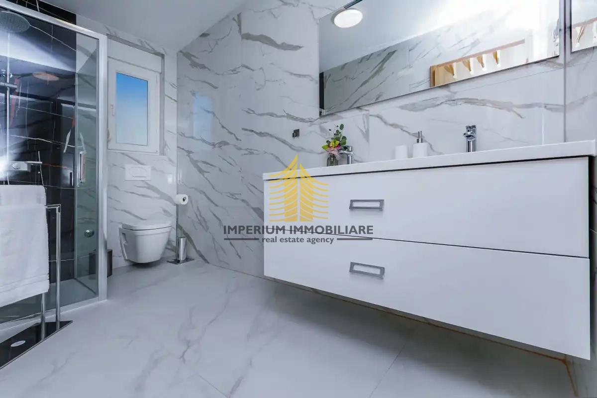 Hiša, Prodaja, Zadar in okolica, Murvica, 100 m2, V nizu