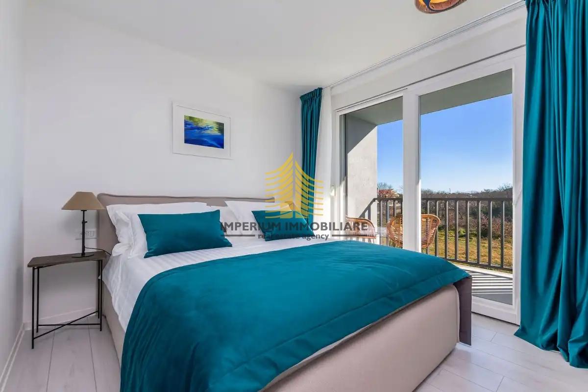 Hiša, Prodaja, Zadar in okolica, Murvica, 100 m2, V nizu