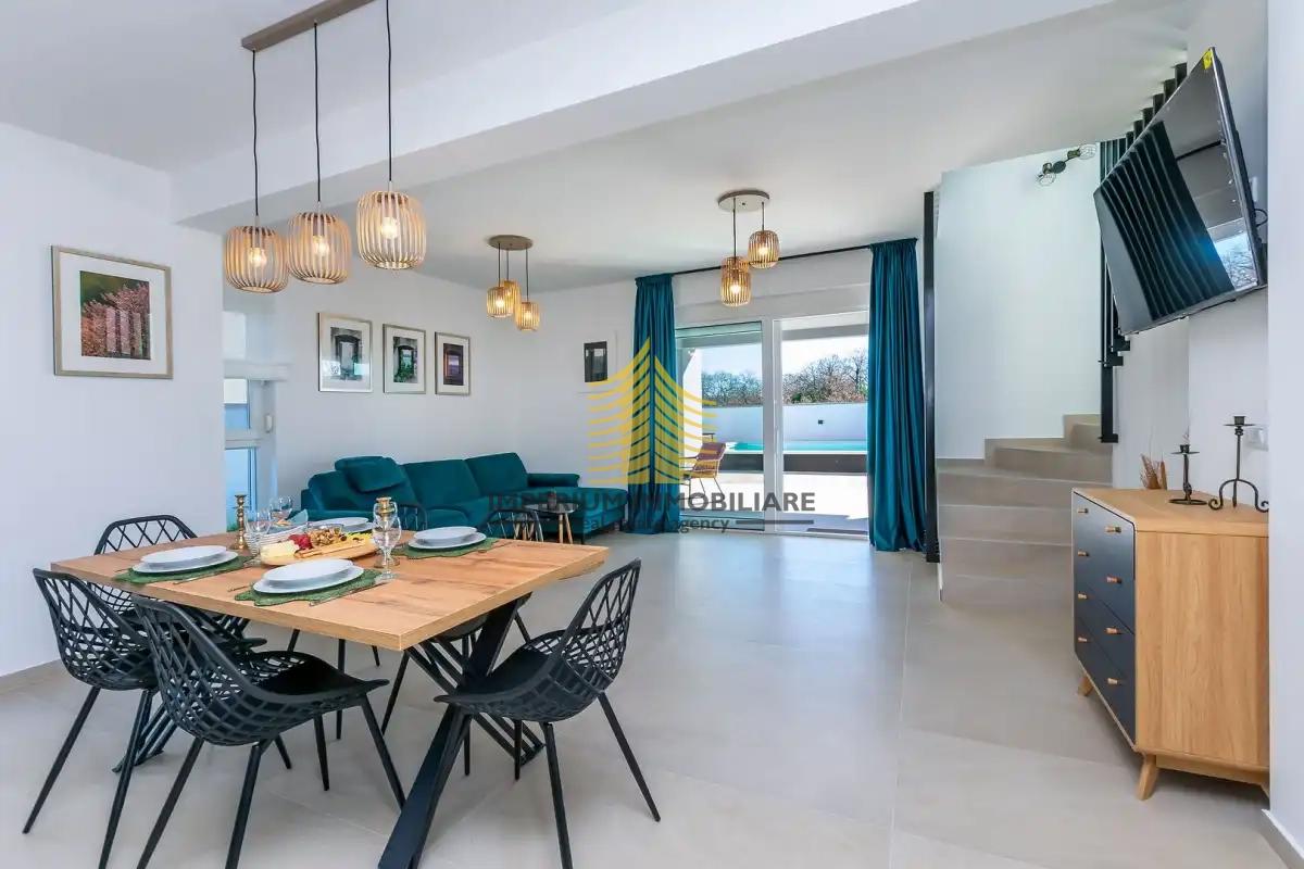 Hiša, Prodaja, Zadar in okolica, Murvica, 100 m2, V nizu