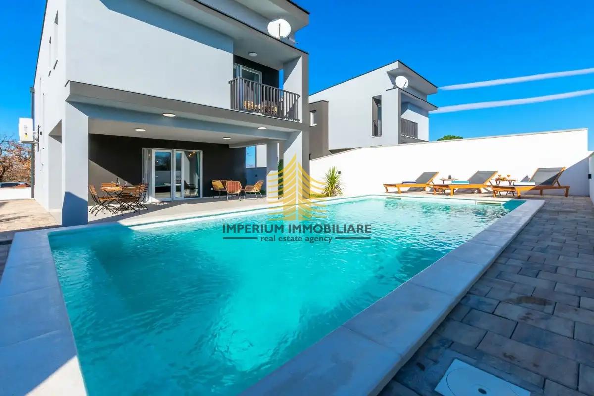 Hiša, Prodaja, Zadar in okolica, Murvica, 100 m2, V nizu