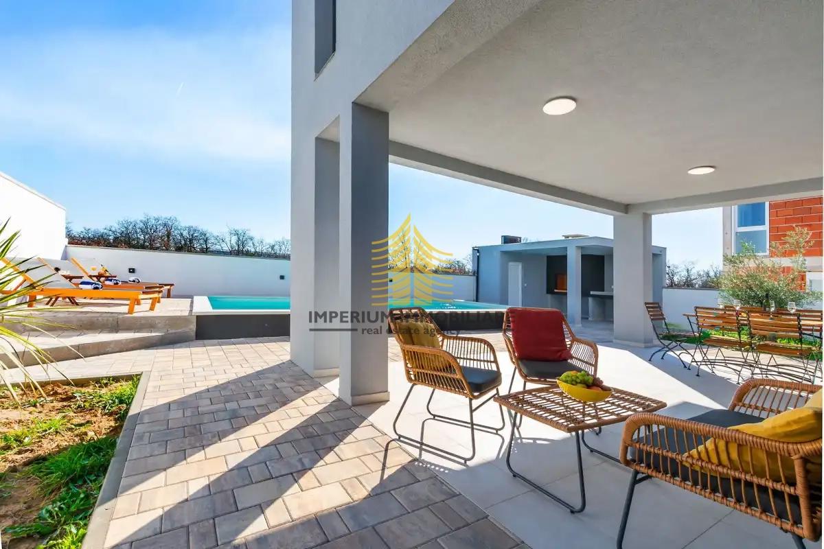 Hiša, Prodaja, Zadar in okolica, Murvica, 100 m2, V nizu