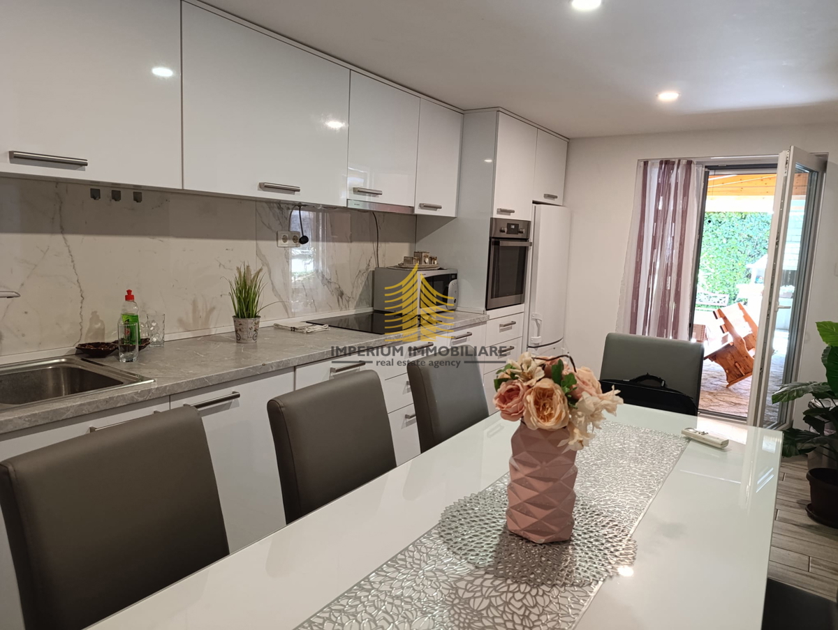 Hiša, Prodaja, Trogir, 122 m2, Samostojna