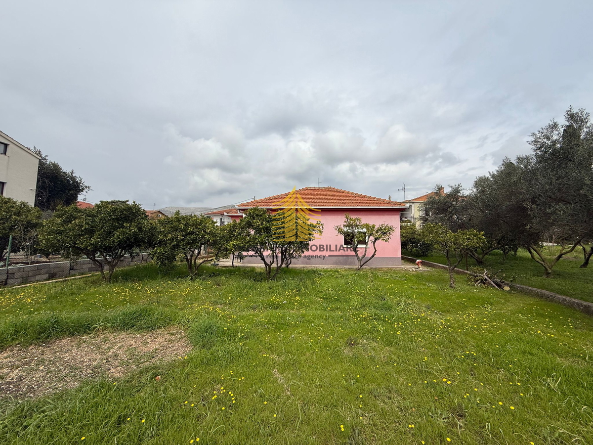 Hiša, prodaja, Trogir, 64 m2, samostojna