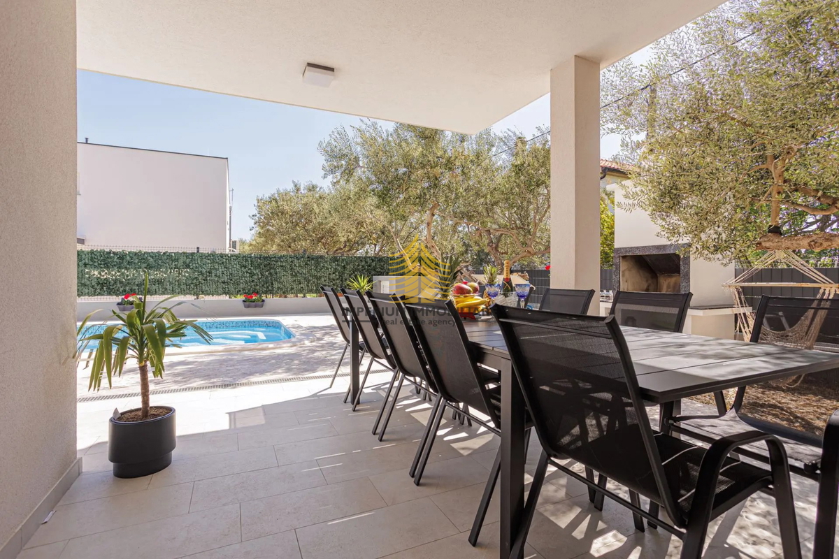 Hiša, prodaja, Kaštel Stari, 190 m2, samostojna