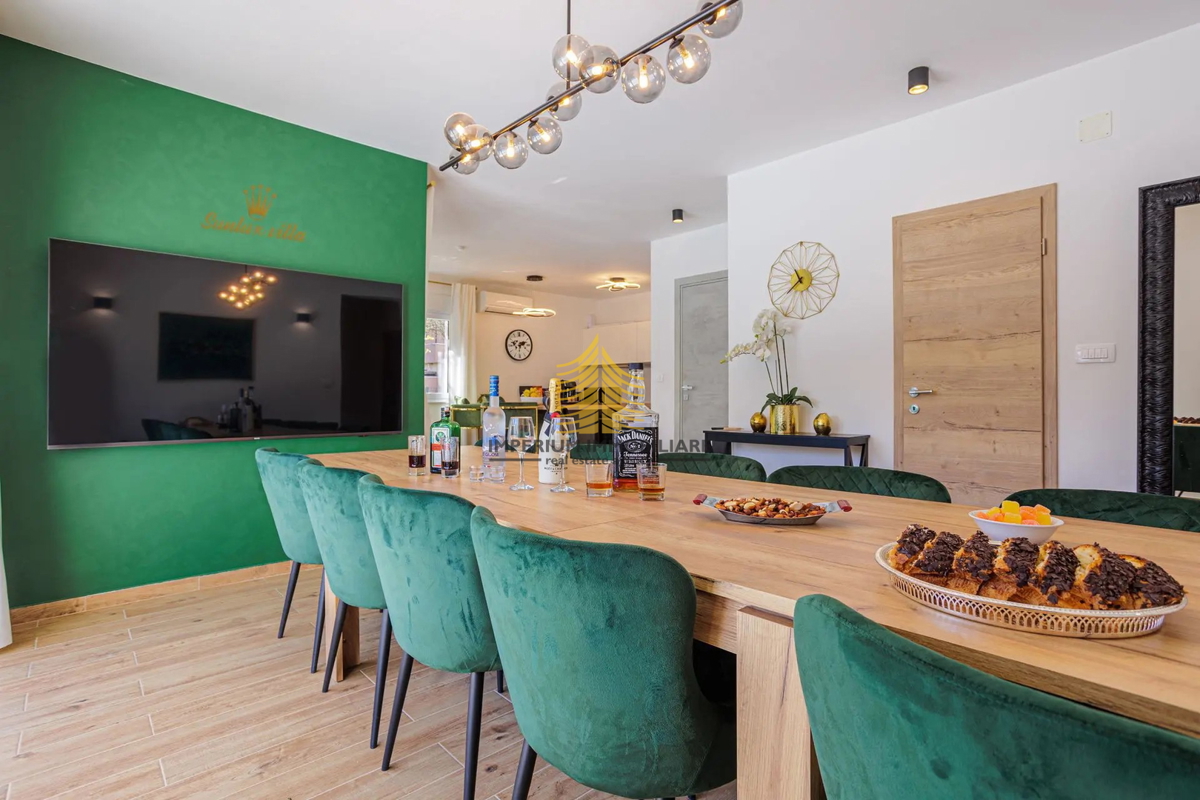 Hiša, prodaja, Kaštel Stari, 190 m2, samostojna